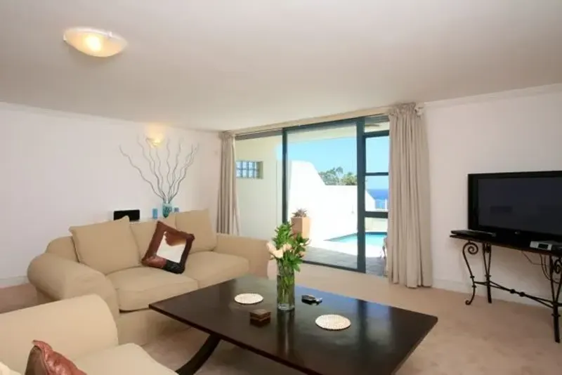Clifton Nautica 2 in Camps Bay – photo 8