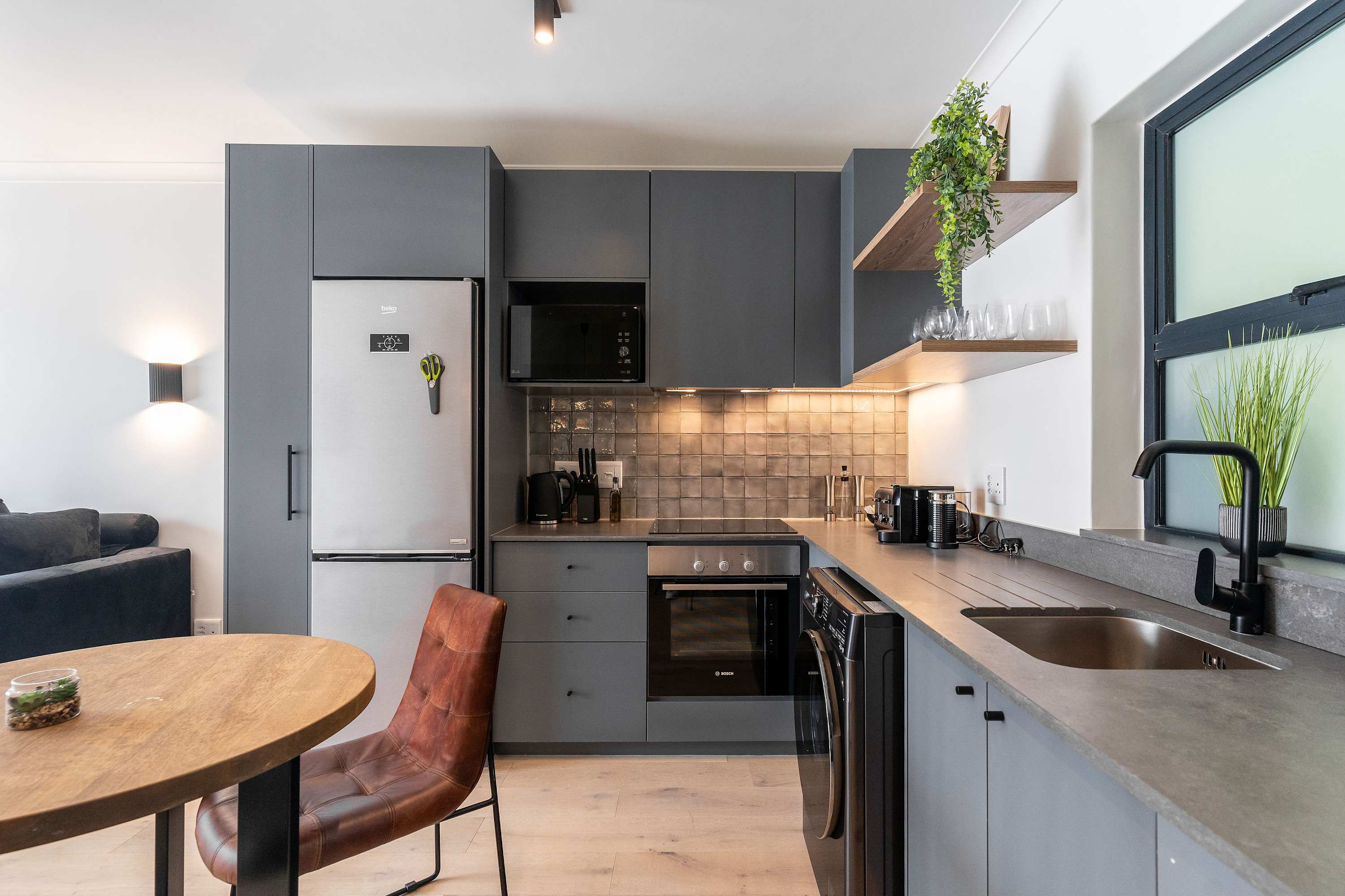 property_091324f4-3933-4394-a786-00c4c7bf6ba6_2