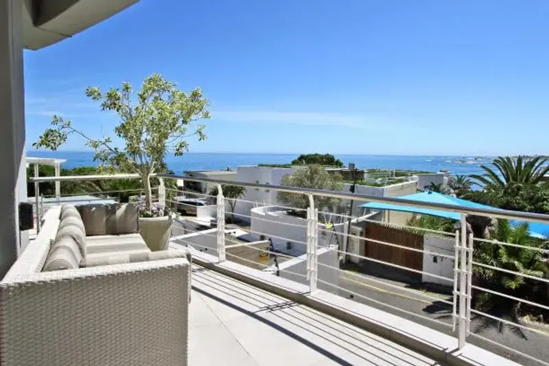 Camps Bay Atlantic Villa in Bakoven – photo 33