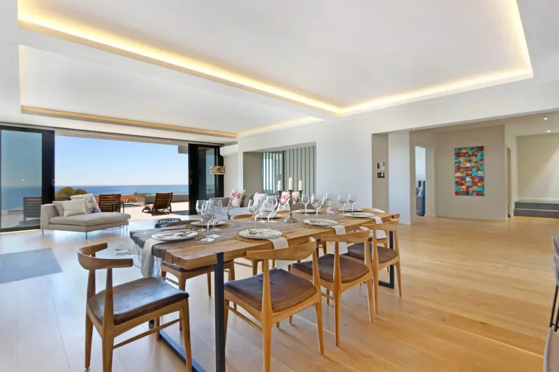 20 Finchley Villa in Camps Bay – photo 5