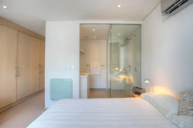 Mirage 2 Bedroom Unit in De Waterkant – photo 24