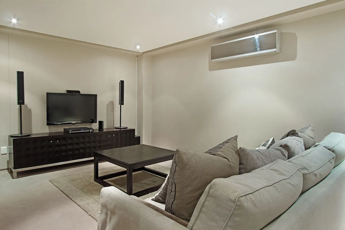 property_0a1f7a96-5ff3-42ca-81c2-5b437ad5d995_37