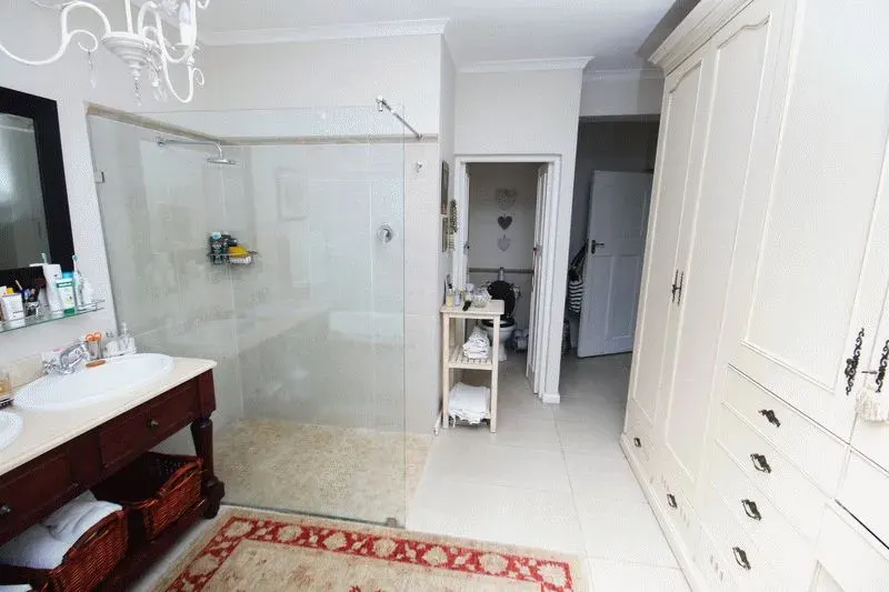 Sandown Villa in Rondebosch – photo 19