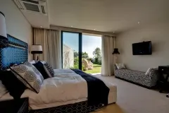 Alexandra Grand in Fresnaye – photo 4 thumbnail