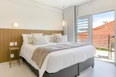 Lisburn On Clifton Beach House in Clifton – photo 6 thumbnail