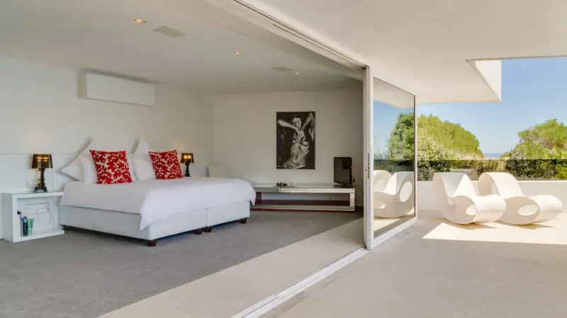 Bali Bay Luxury Penthouse in Camps Bay – photo 11
