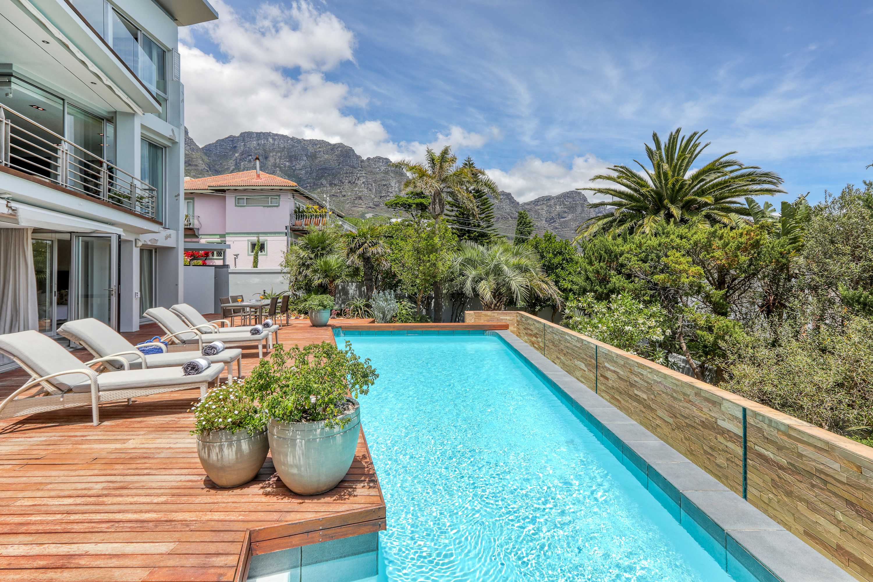 property_0aab5580-1872-4911-ba7e-2126c7111a97_5