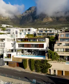 Geneva Villa in Camps Bay – photo 9 thumbnail