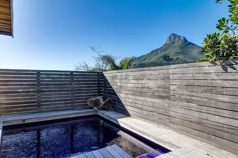 17 Geneva Upper in Camps Bay – photo 11