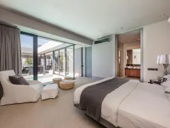 Loader Penthouse in Green Point – photo 4 thumbnail