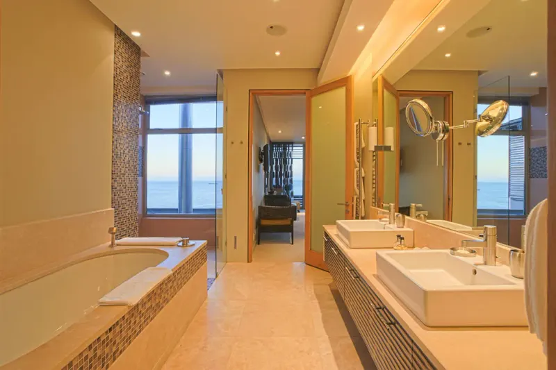 Bantry Bay Villa in Bantry Bay – photo 22