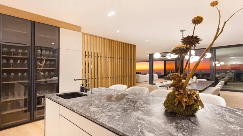 Ronald Luxury Villa in Camps Bay – photo 41