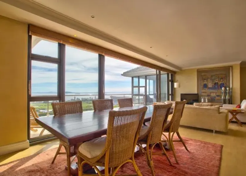 Bay Vista Views in Green Point – photo 9