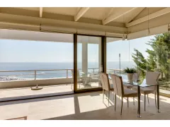 Geneva Sunsets in Camps Bay – photo 23 thumbnail