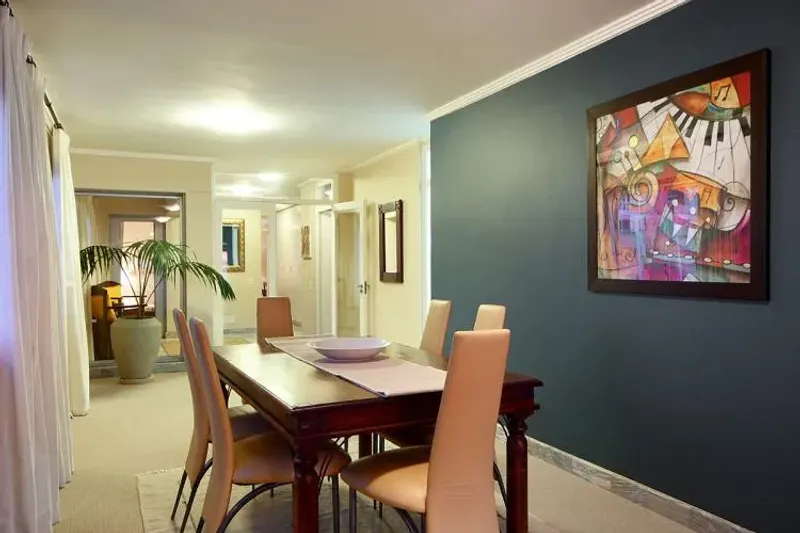 Beach Road Penthouse in Sea Point – photo 13