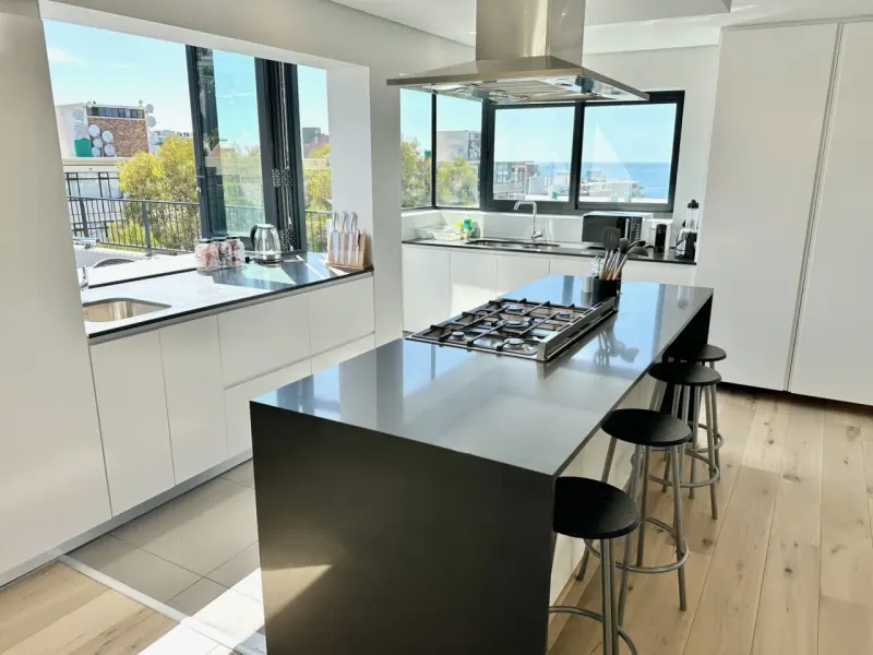 Skydeck Penthouse in Sea Point – photo 28