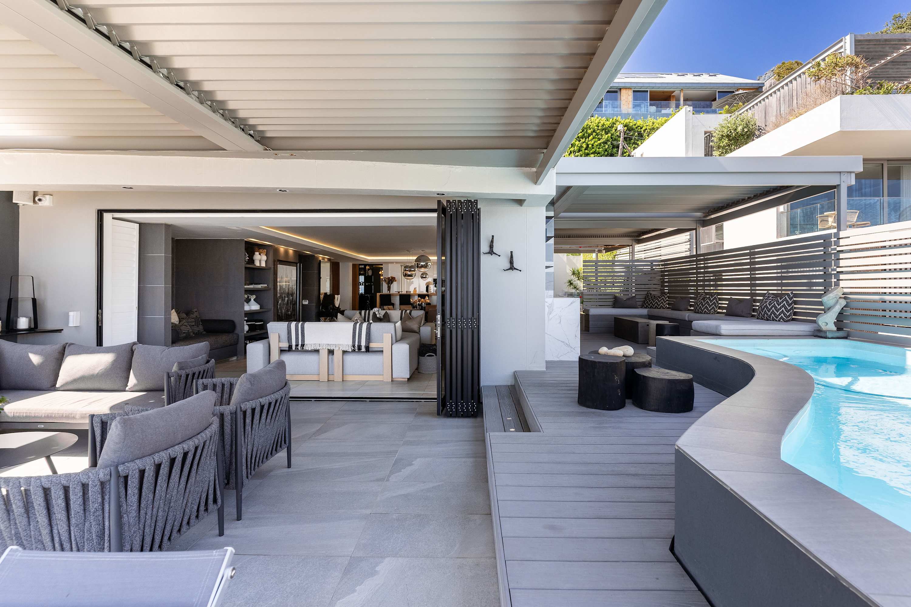 property_0d5048fd-4205-4b00-8f48-fbf7ab403091_12