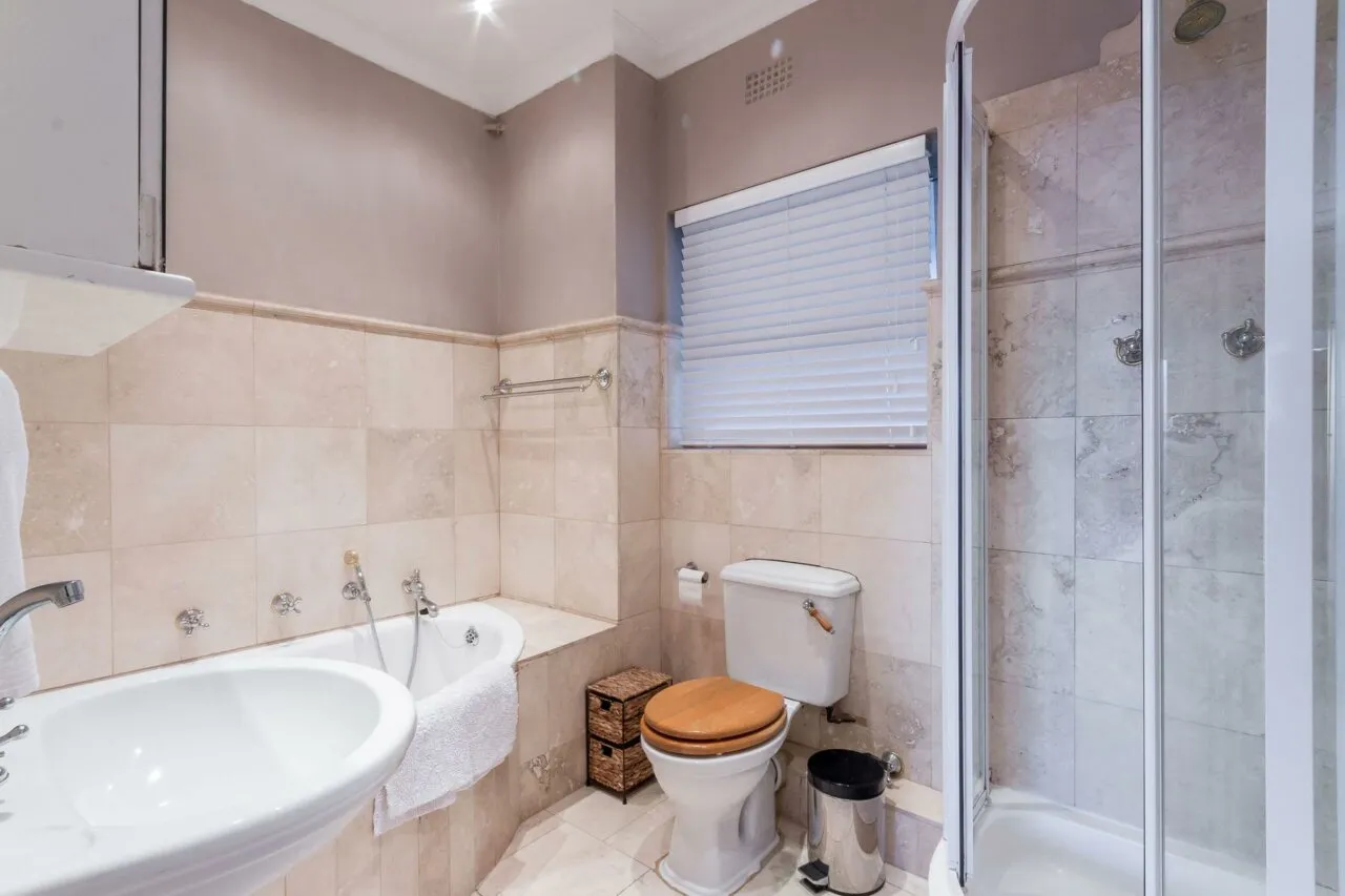 property_0d5cccdb-37f4-4d67-afaa-445d55d90854_5