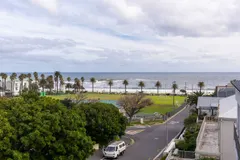 Beachside Manor in Camps Bay – photo 31 thumbnail