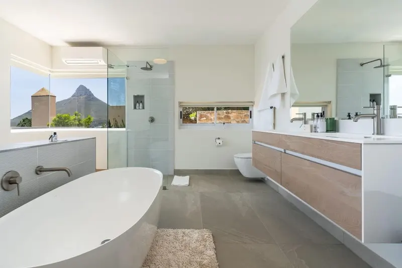 The Summit at Camps Bay in Camps Bay – photo 17