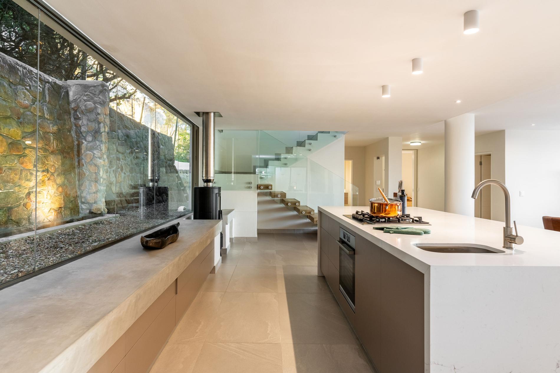 property_0d79d111-cfa5-4f9b-b2e1-782fa81caf19_11