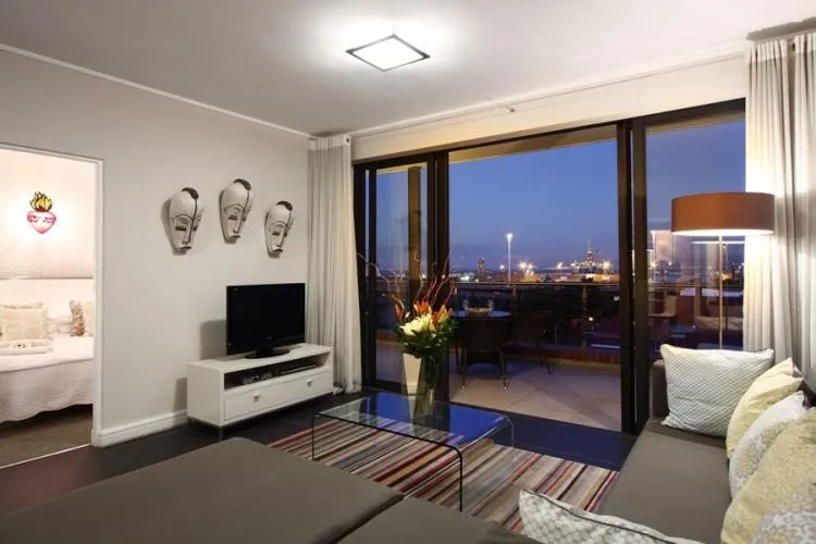 property_0d79f359-0c78-4a1d-bf42-f2c61b628edd_7