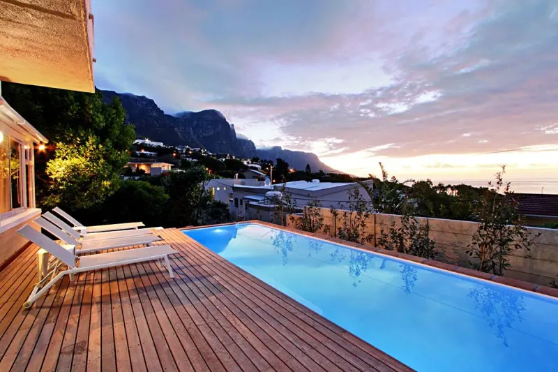 Camps Bay Horak