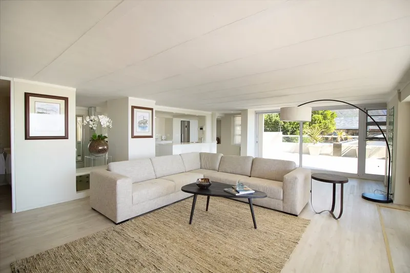 Medburn Apartment  in Camps Bay – photo 15