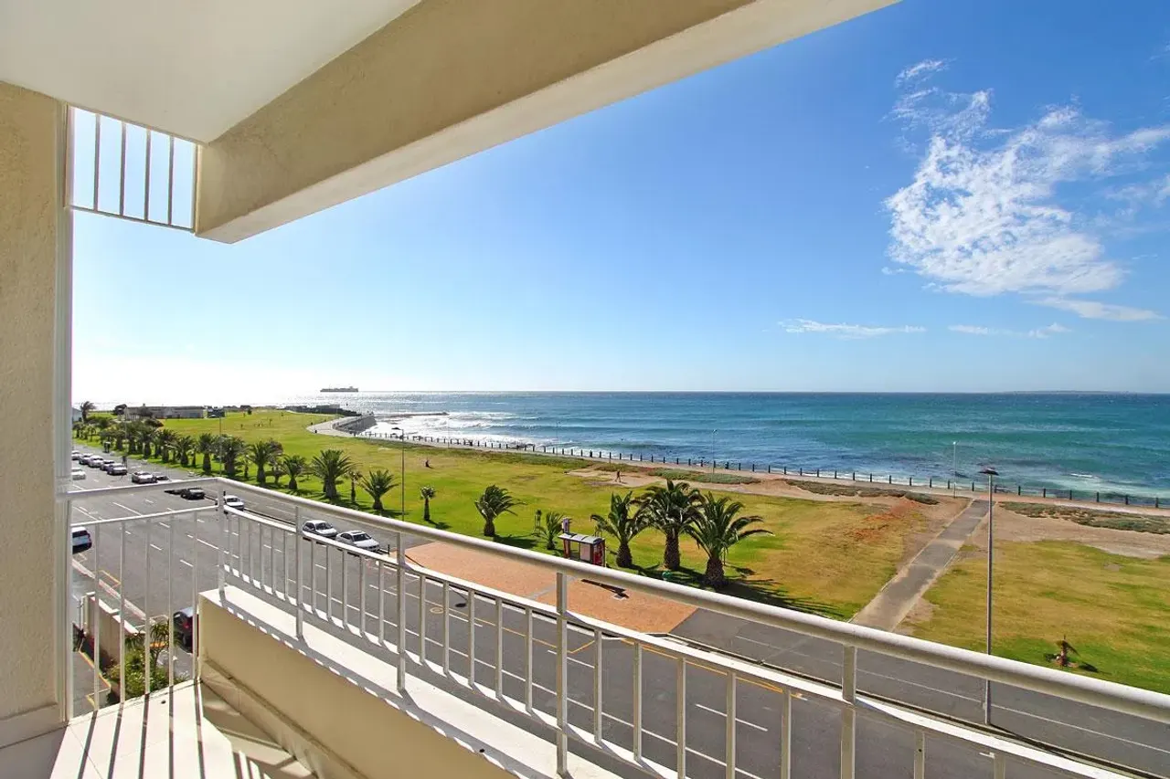 Westridge Sea View in Mouille Point