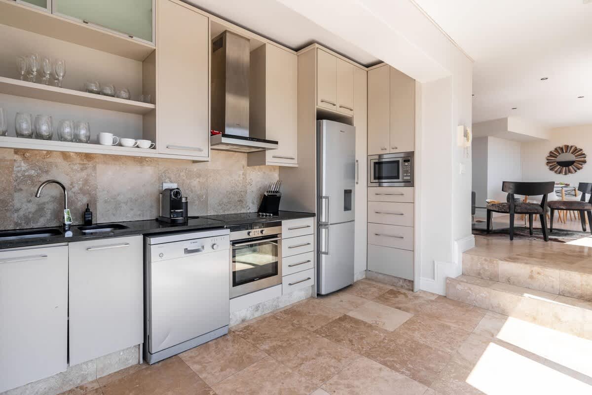 property_0e3d3845-0f3a-4a50-867f-6f5f6aa14b91_8