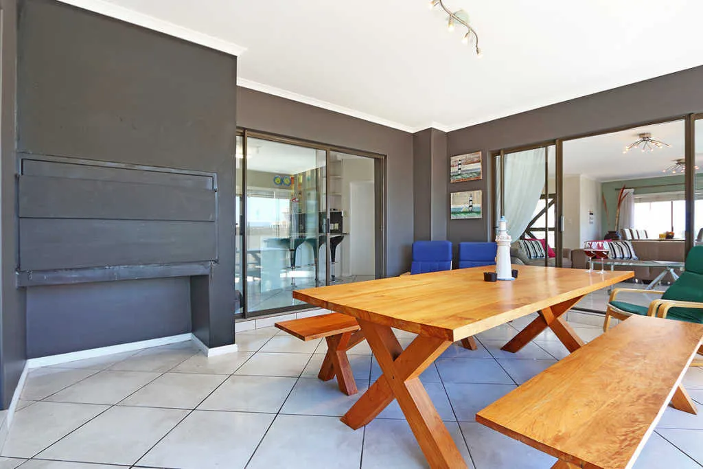 property_0effcdd1-5005-4e62-9d8f-a0bbd7642d2a_18