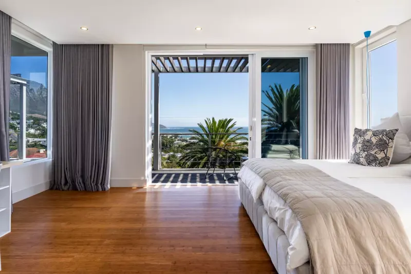 Mermaids Bay Villa in Camps Bay – photo 13