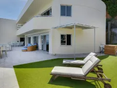 Penthouse on Clifton in Clifton – photo 1 thumbnail