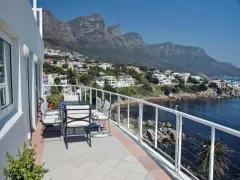 Azure in Camps Bay – photo 5 thumbnail