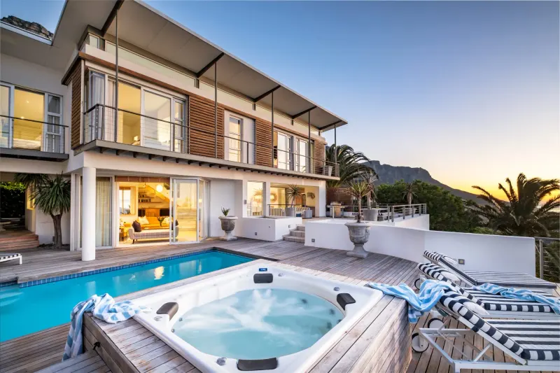 Villa Grenache in Camps Bay – photo 1