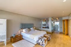 The Breakers, Clifton in Clifton – photo 4 thumbnail