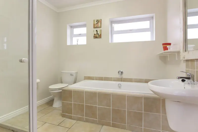 Bayview 40 in Bloubergstrand – photo 12