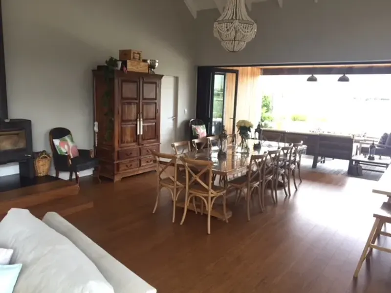 Wills Lake Villa in The Lakes – photo 24