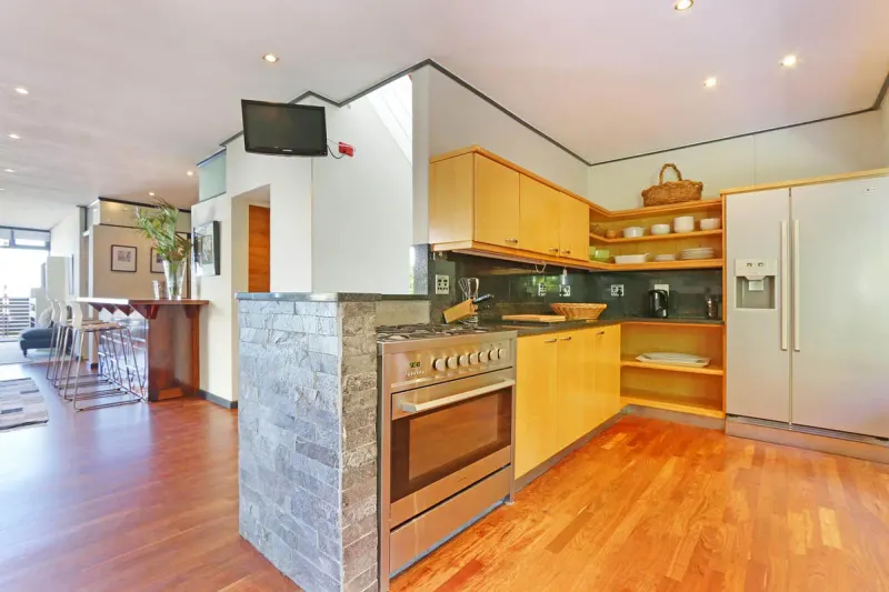 Villa Aqua in Camps Bay – photo 18