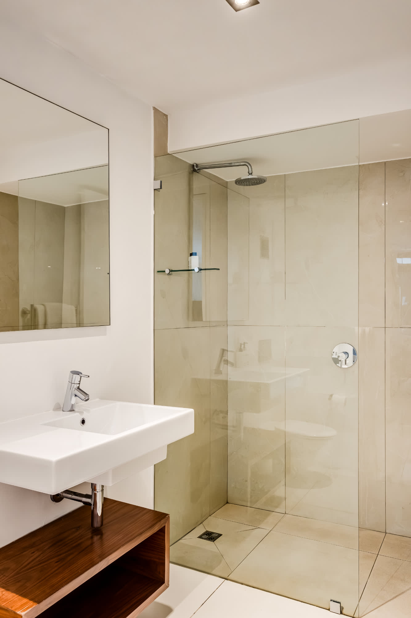 property_10db0a9e-1066-4f1f-934f-b9c12bccfffc_18