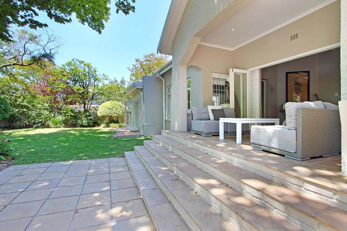 property_1110d357-b779-48ea-a64c-cb7a9e3a7519_0