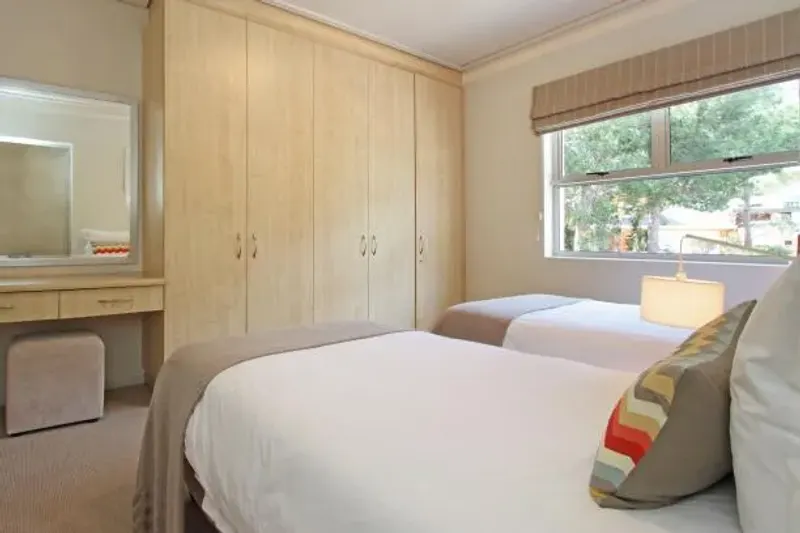 Dunkeld in Camps Bay – photo 15