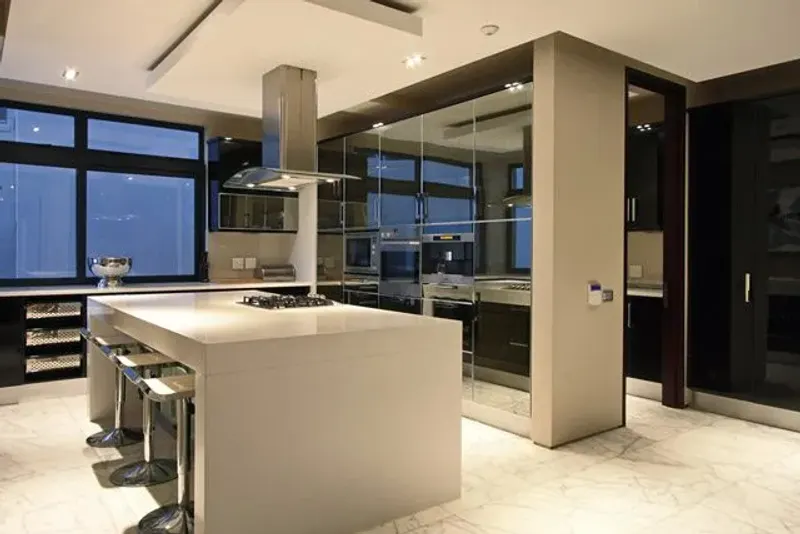 Bali Place in Camps Bay – photo 4