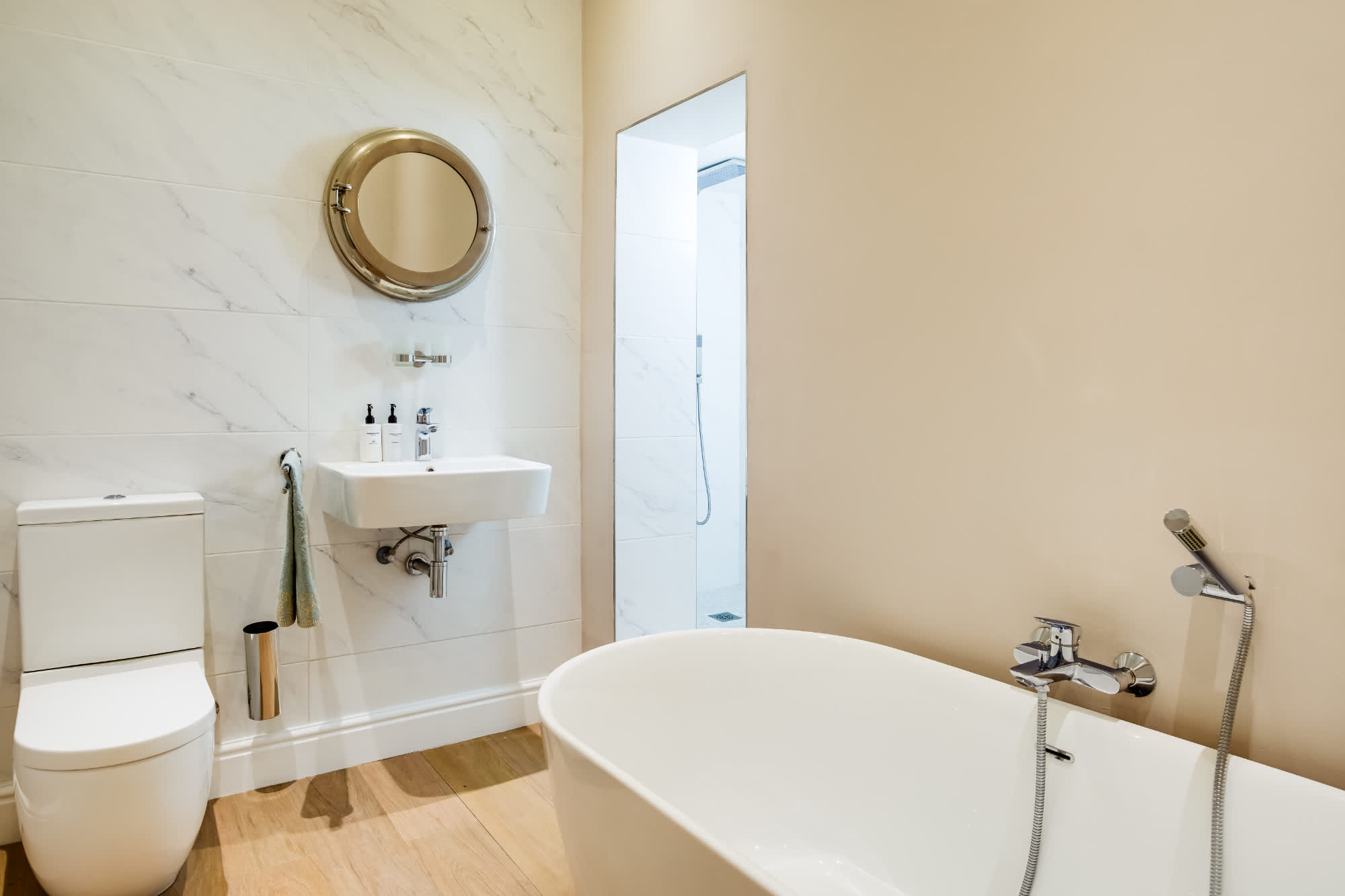 property_118afa1f-fd04-486e-9999-2e9087a58c11_51