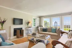 Aristea in Noordhoek – photo 9 thumbnail
