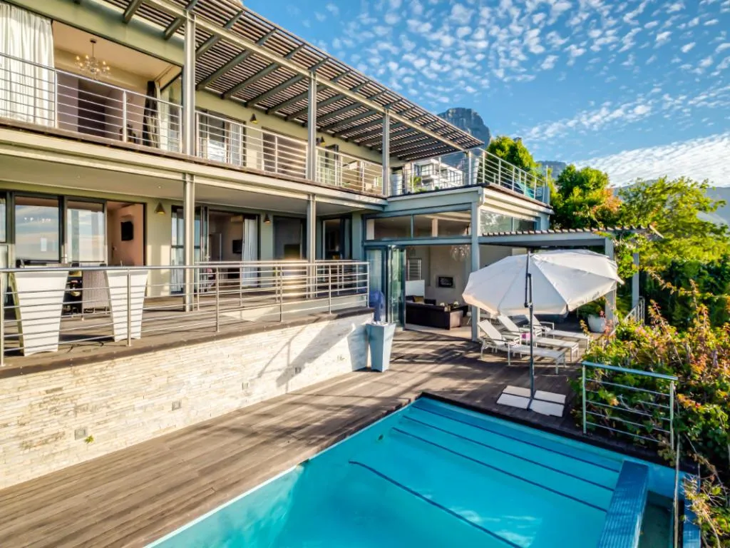 property_12038d30-2328-4ec7-8004-5246bca09061_28