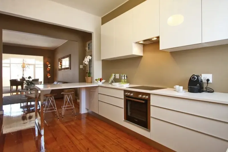 The Saunders Apartment in Bantry Bay – photo 2
