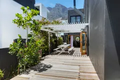Jo Leo Villa in Camps Bay – photo 23 thumbnail