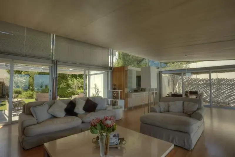 Sunset Hideaway in Camps Bay – photo 1