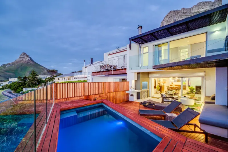 Malibu in camps bay – photo 22